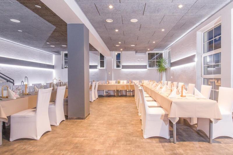 A. L. Fünf Linden - Restoran