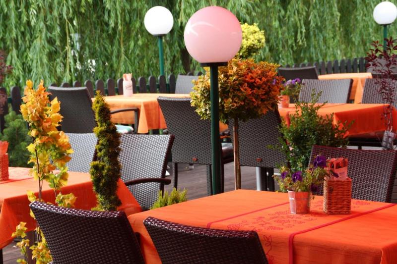 A. L. Fünf Linden - Restoran