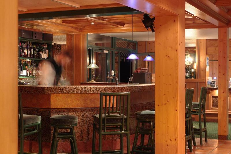 Reinhart - Bar