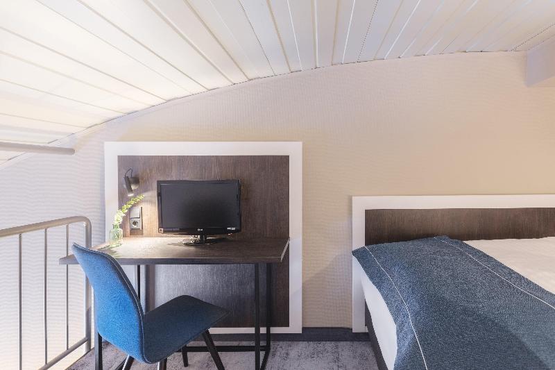Garner Hotel Elmshorn - Oda