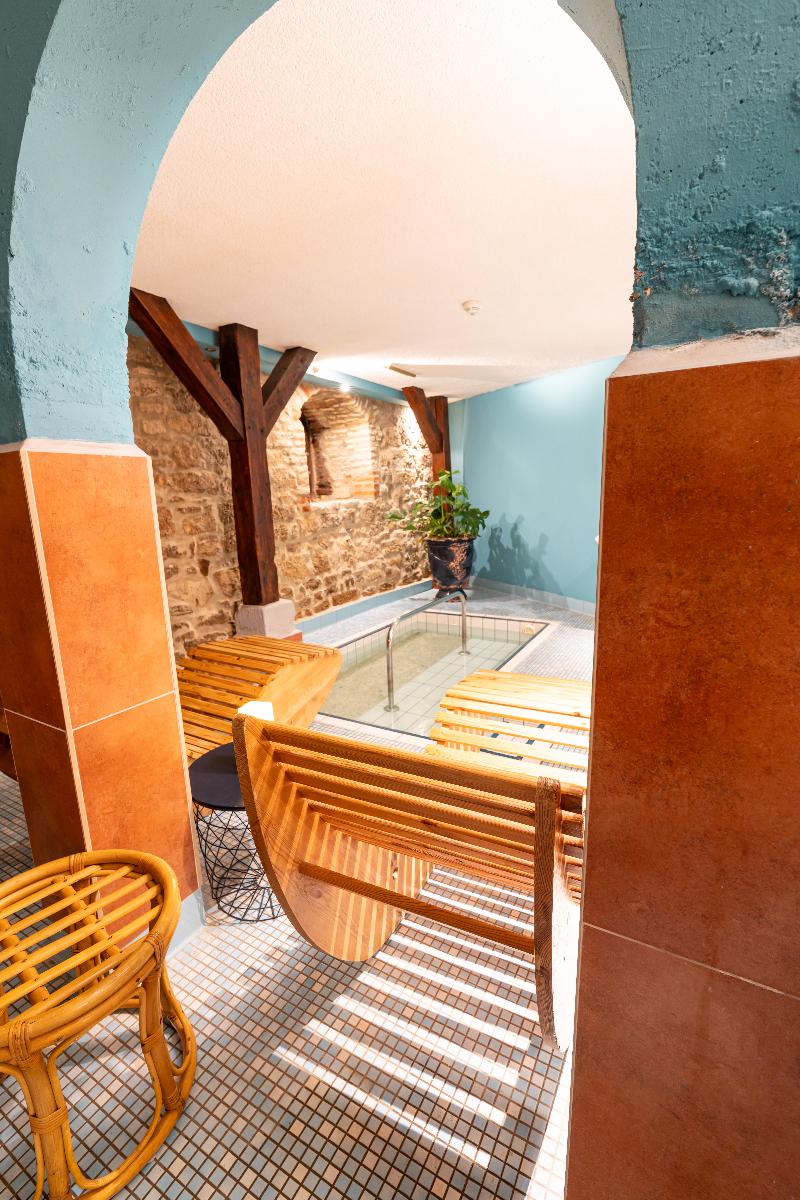 Hotel & Spa Wasserschloss Westerburg - Havuz