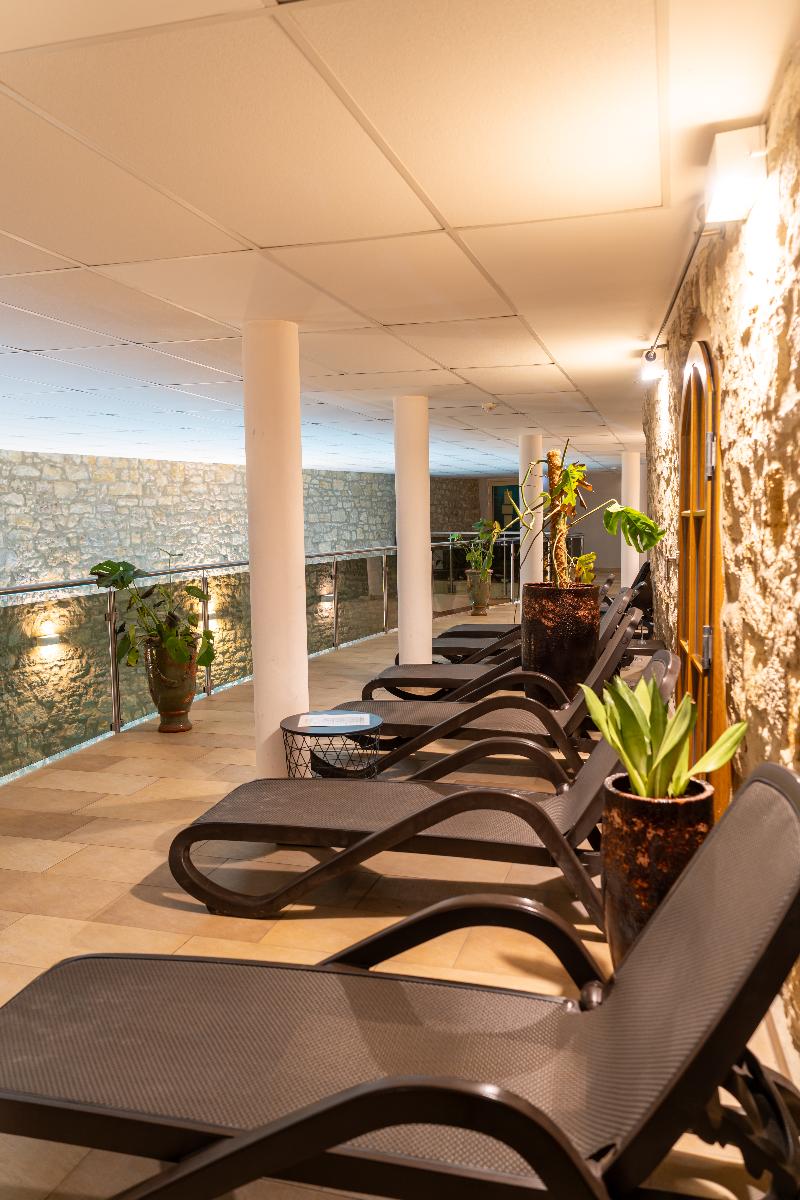 Hotel & Spa Wasserschloss Westerburg - Havuz