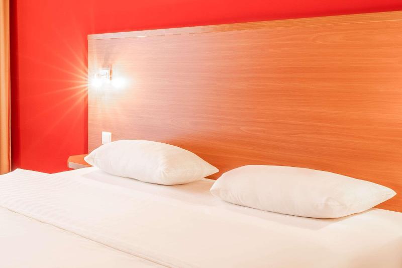 PLAZA Premium Karlsruhe - Oda