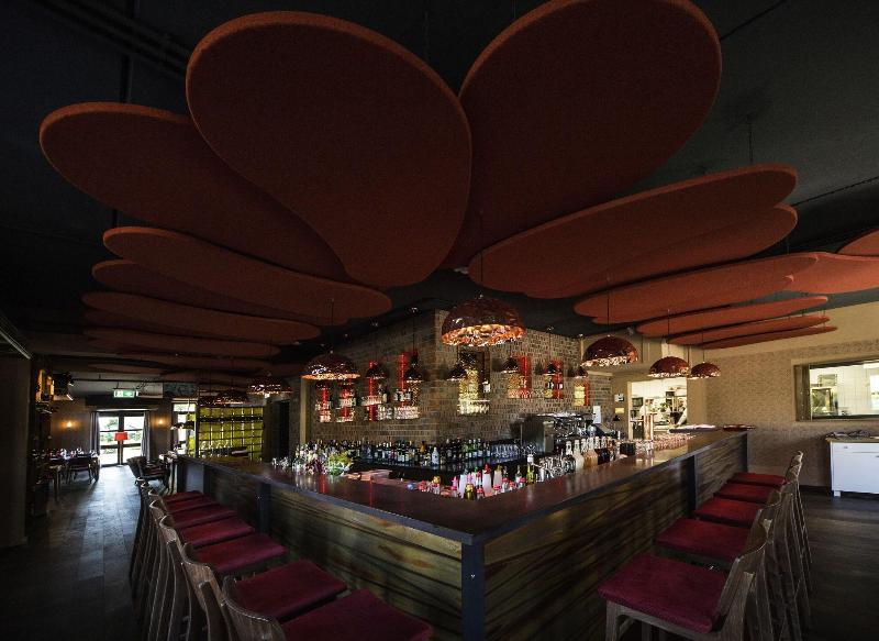 Altes Stahlwerk Business & Lifestyle Hotel - Bar