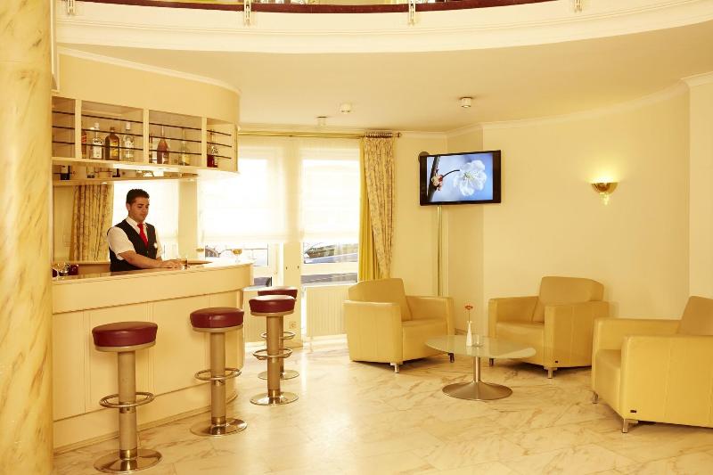 H+ Hotel Stade Herzog Widukind - Lobi