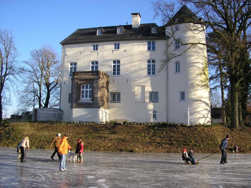 Burg Boetzelaer - Genel