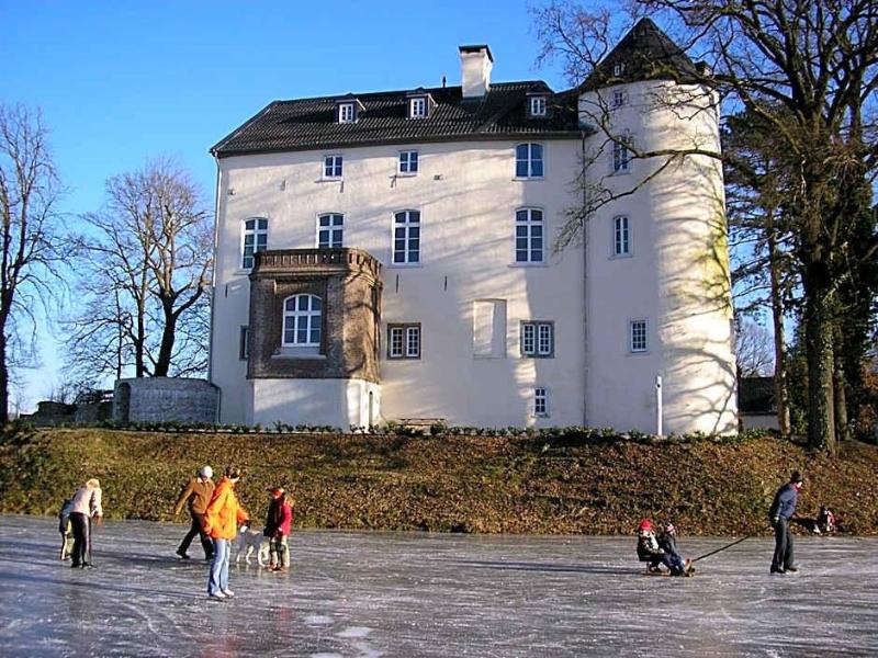 Burg Boetzelaer - Genel