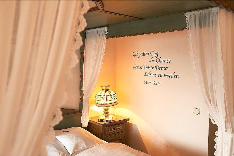 Kuchers Landhotel - Oda
