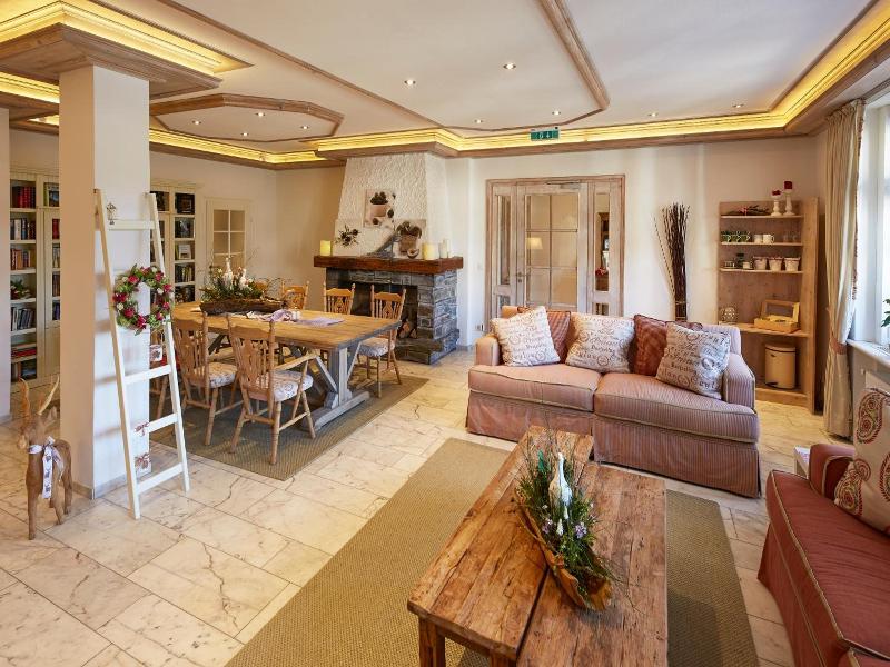 Hotel Garni Dorfkammer - Genel