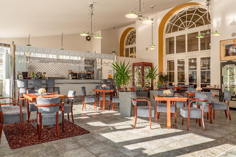 Radium Palace Spa & Wellness - Teras