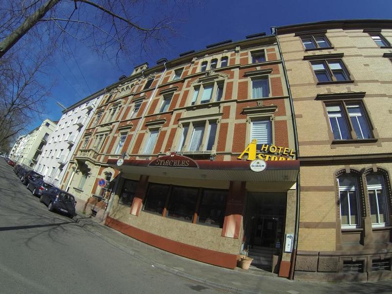 Astoria - Genel