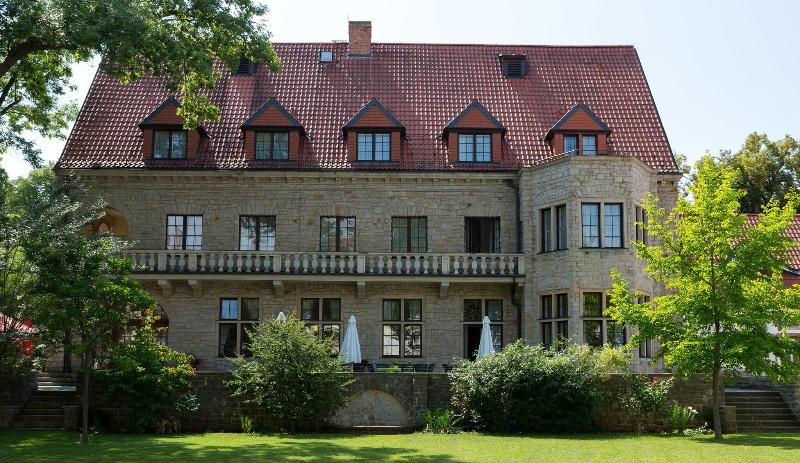 Parkhotel Unter den Linden - Genel