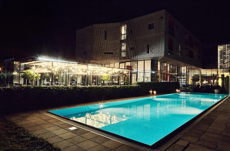 LOISIUM Wine & Spa Resort Langenlois - Havuz