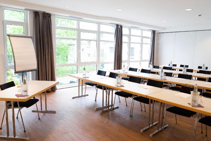 Schweizer Hof Kassel - Toplantı