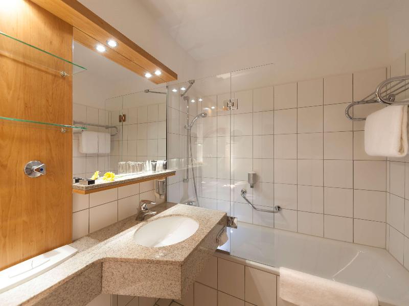 Dorint Hotel & Sportresort Winterberg/Sauerland - Oda