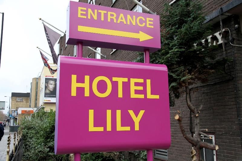 Hotel Lily - Genel