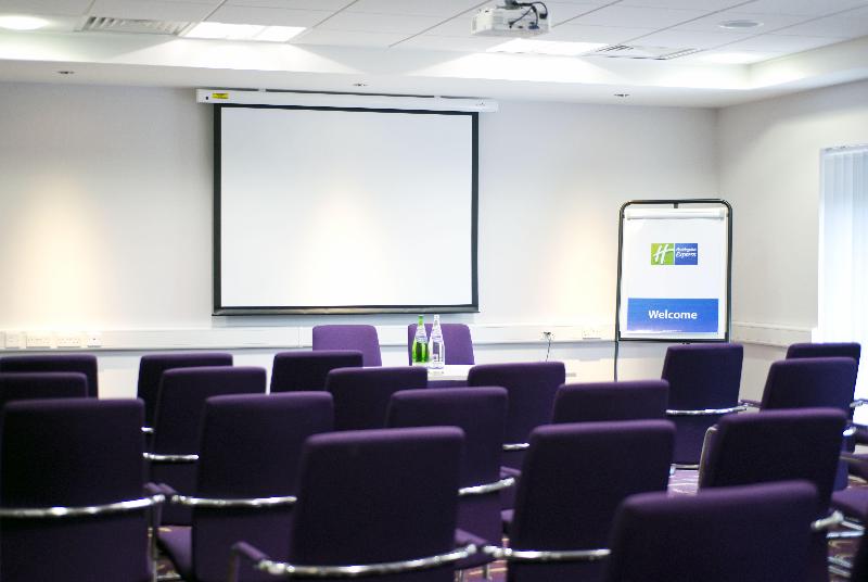 Holiday Inn Express Dunstable - Toplantı