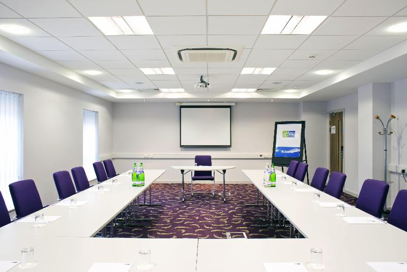 Holiday Inn Express Dunstable - Toplantı