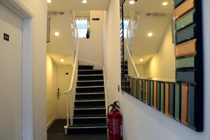 146 Studios - Lobi