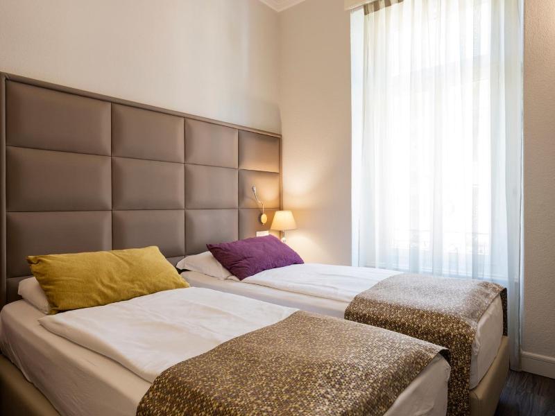 Alexandra - Oda