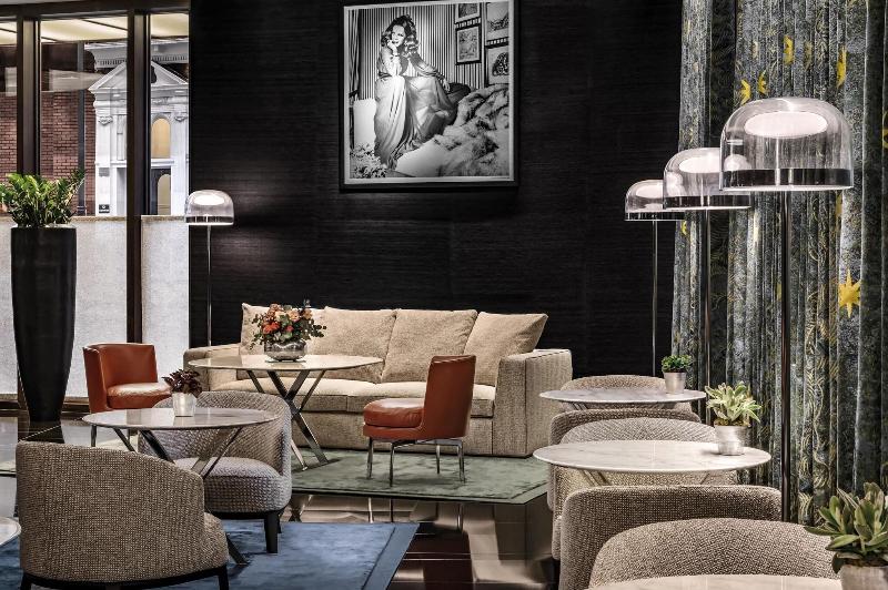 Bulgari London - Lobi