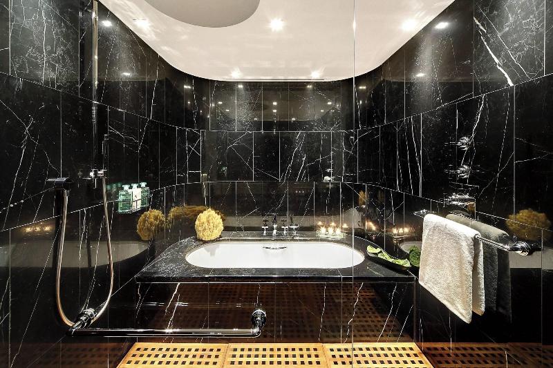 Bulgari London - Oda