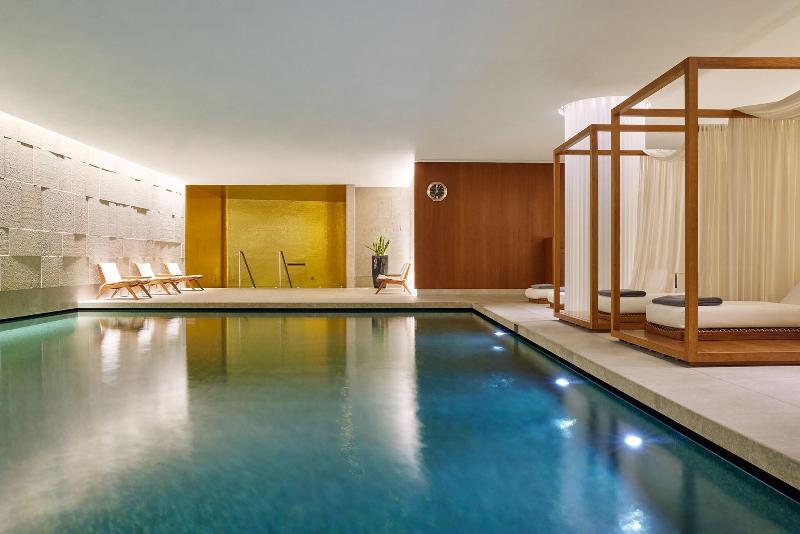 Bulgari London - Havuz