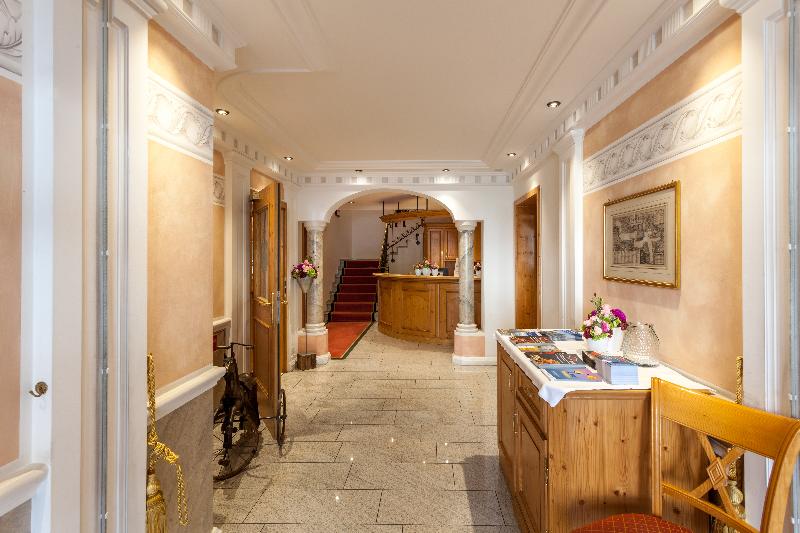 Weisses Rössli Swiss Quality Hotel - Lobi