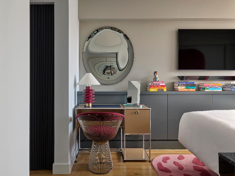 Sea Containers London - Oda