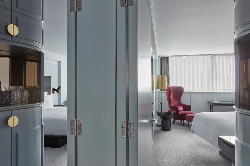 Sea Containers London - Oda
