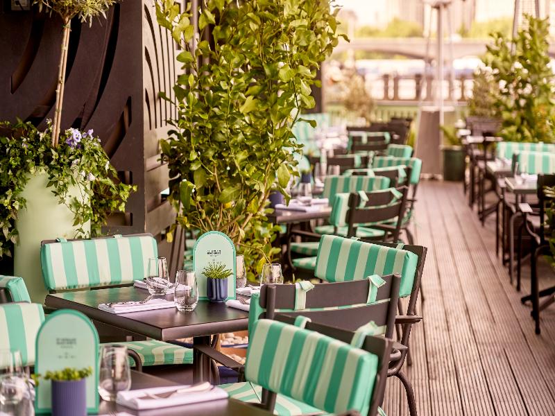 Sea Containers London - Teras