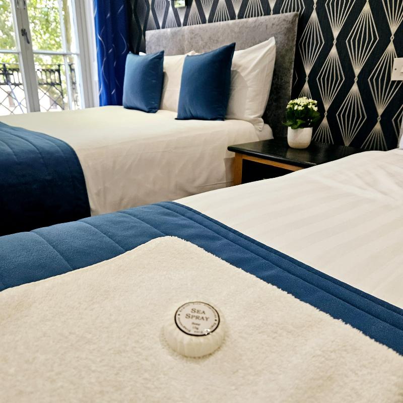 George Hotel - Oda
