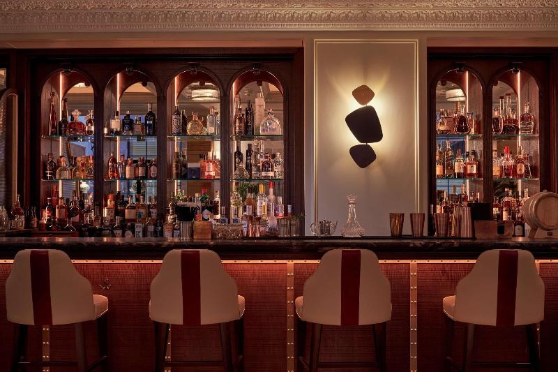 100 Queens Gate Hotel, Curio Collection by Hilton - Bar