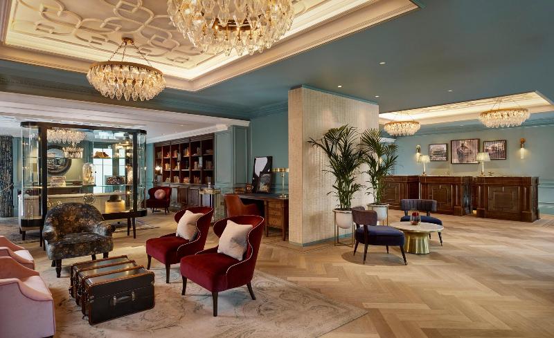 100 Queens Gate Hotel, Curio Collection by Hilton - Lobi
