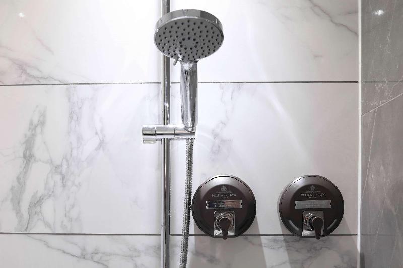 100 Queens Gate Hotel, Curio Collection by Hilton - Oda