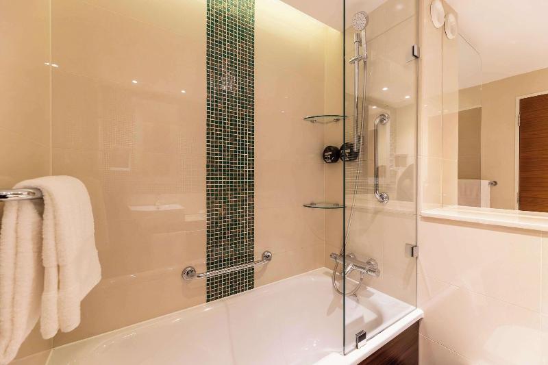 100 Queens Gate Hotel, Curio Collection by Hilton - Oda