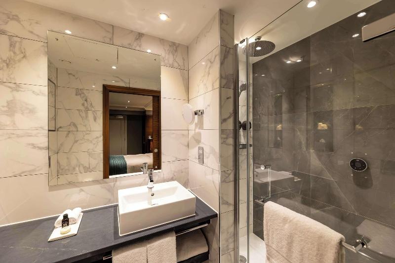 100 Queens Gate Hotel, Curio Collection by Hilton - Oda