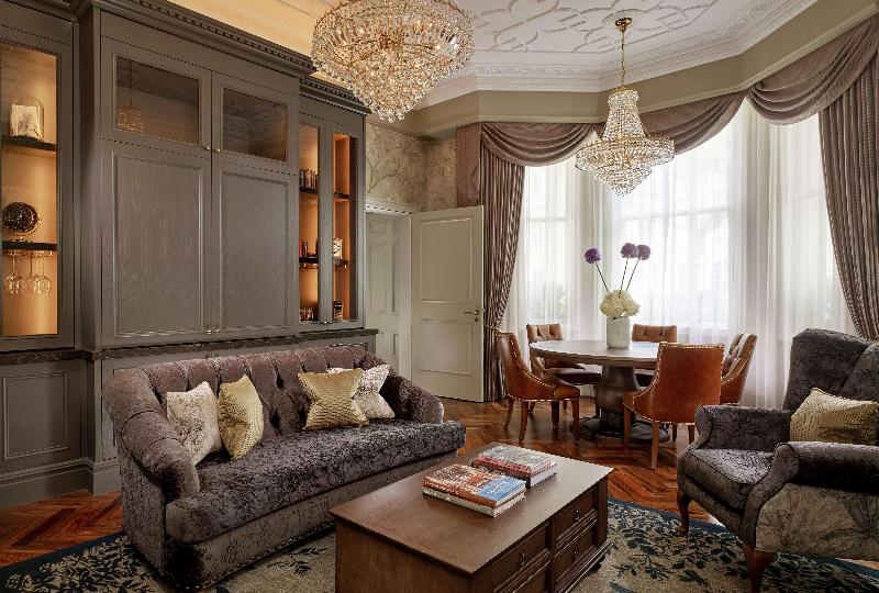 100 Queens Gate Hotel, Curio Collection by Hilton - Oda
