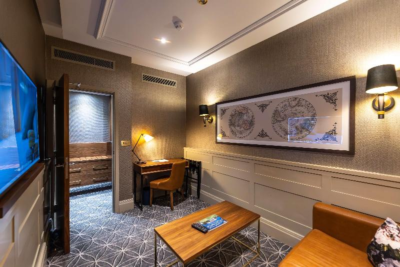 100 Queens Gate Hotel, Curio Collection by Hilton - Oda