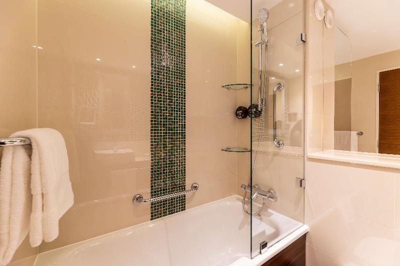 100 Queens Gate Hotel, Curio Collection by Hilton - Oda