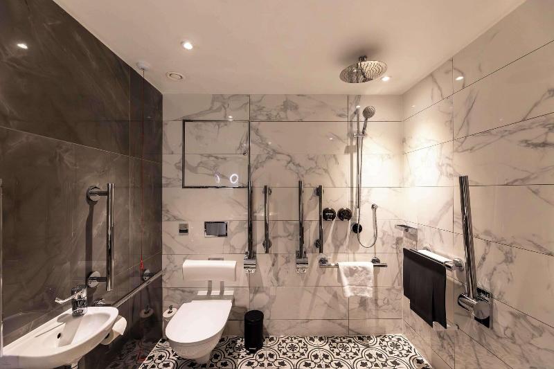 100 Queens Gate Hotel, Curio Collection by Hilton - Oda