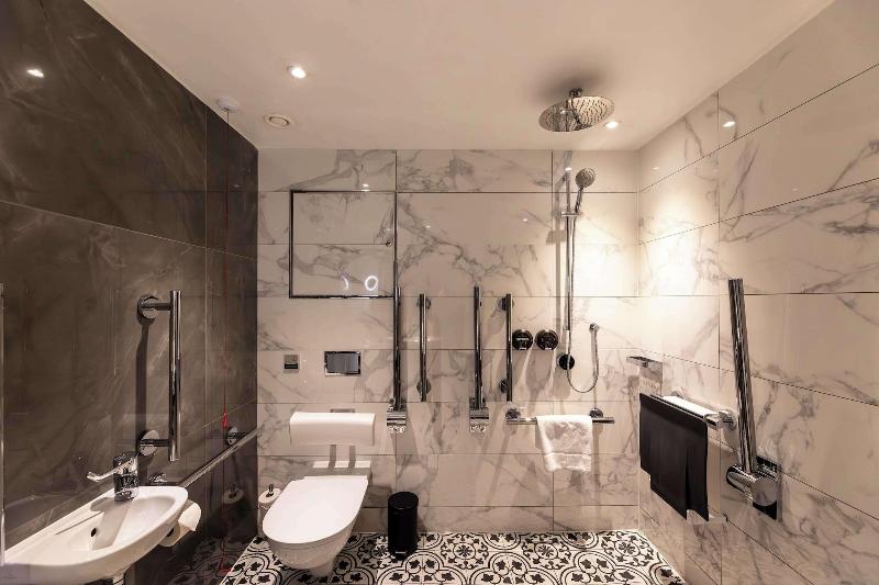 100 Queens Gate Hotel, Curio Collection by Hilton - Oda