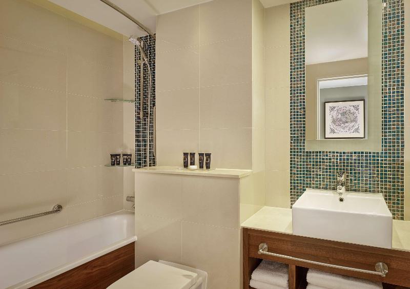 100 Queens Gate Hotel, Curio Collection by Hilton - Oda