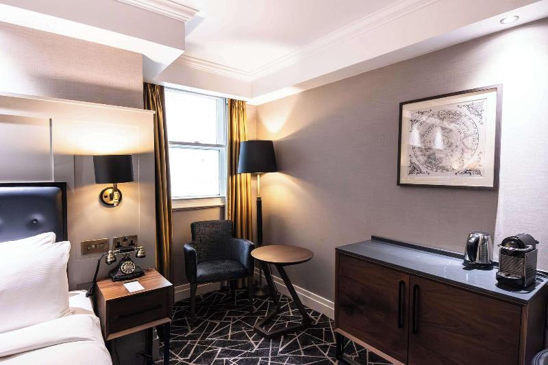 100 Queens Gate Hotel, Curio Collection by Hilton - Oda