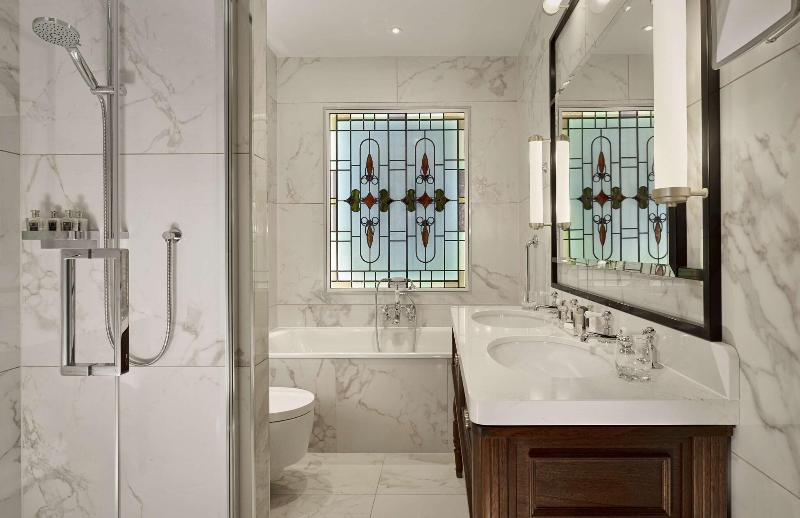100 Queens Gate Hotel, Curio Collection by Hilton - Oda