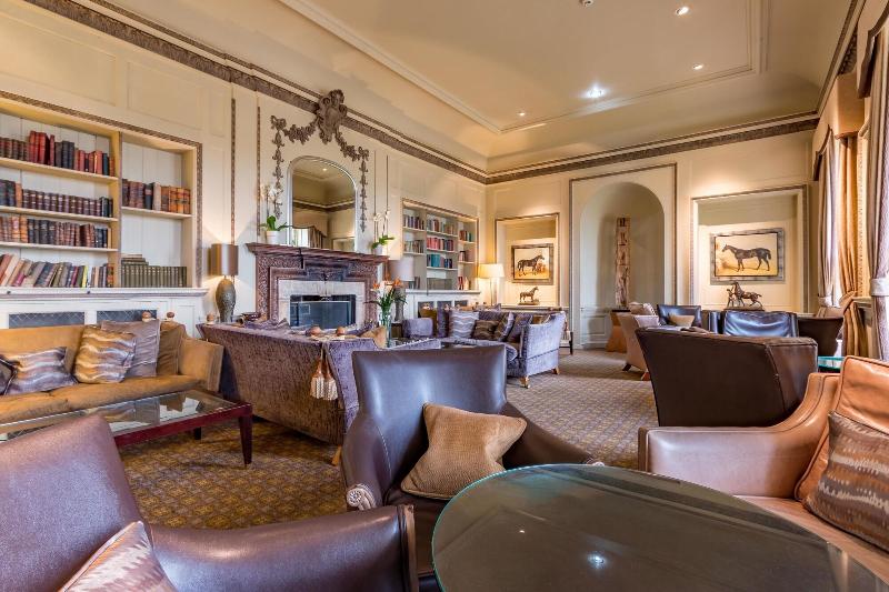 Wood Hall Hotel & Spa - Bar