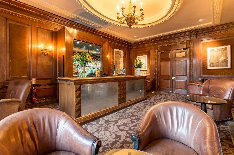 Wood Hall Hotel & Spa - Lobi