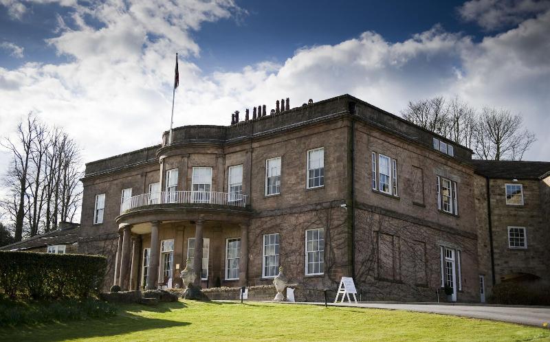 Wood Hall Hotel & Spa - Genel