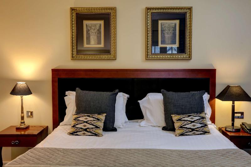 Wild Pheasant Hotel & Spa - Oda