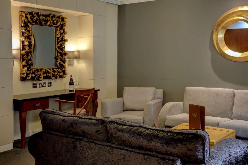Wild Pheasant Hotel & Spa - Oda